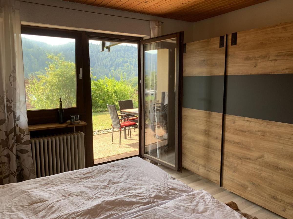 Schlossblickwohnung Schiel Gernsbach Esterno foto