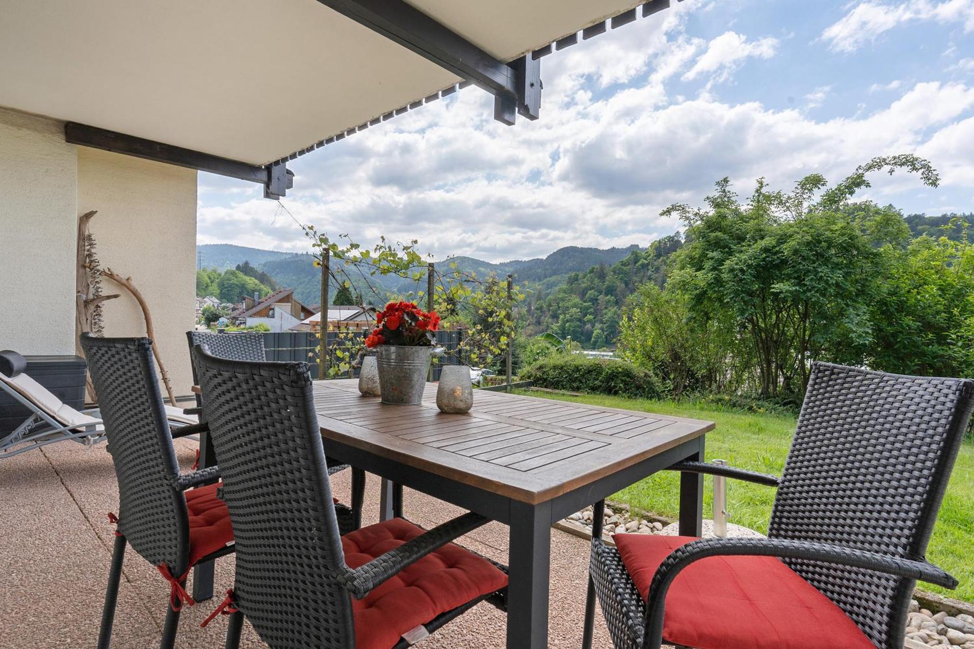 Schlossblickwohnung Schiel Gernsbach Esterno foto